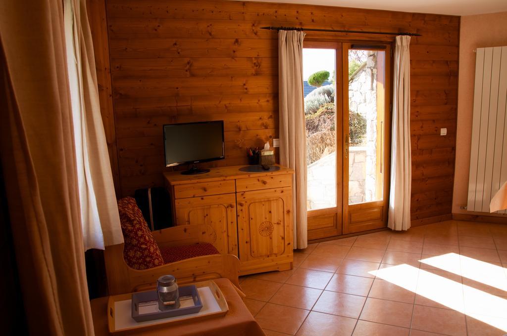 Gîte de La Belle Étoile Mercury-Gémilly Esterno foto
